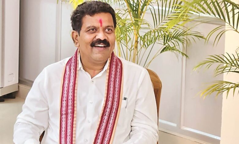 जिस राज्य का CM आदिवासी, वहां आदिवासियों की उपेक्षा का आरोप गलत”: दीपक बैज के बयान पर डिप्टी CM विजय शर्मा का पलटवार जिस राज्य का CM आदिवासी, वहां आदिवासियों की उपेक्षा का आरोप गलत”: दीपक बैज के बयान पर डिप्टी CM विजय शर्मा का पलटवार