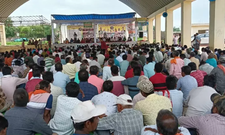 दैनिक वेतन भोगी वन कर्मचारियों की अनिश्चितकालीन हड़ताल, कामकाज प्रभावित