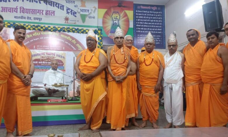 दिगंबर जैन बड़ा मंदिर जी मालवीय रोड में बड़े ही उल्लास के साथ मनाया गया उत्तम सौच धर्म-