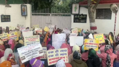 रायपुर: बीएड शिक्षकों का प्रदर्शन जारी, समायोजन की मांग पर हाई कोर्ट का हस्तक्षेप