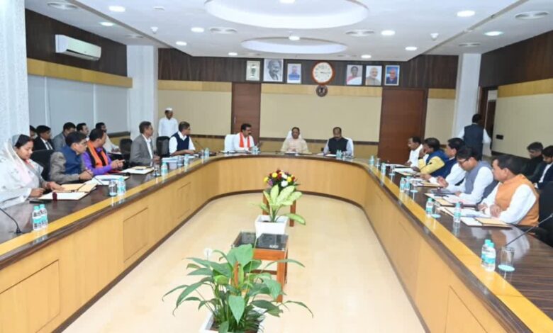 छत्तीसगढ़ में बर्खास्त 2,621 बीएड शिक्षकों की हुई बहाली, सहायक शिक्षक विज्ञान प्रयोगशाला के रूप में मिलेगा नया पद
