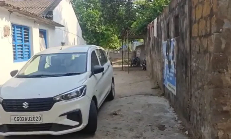 सुकमा में EOW और ACB की बड़ी कार्रवाई: तेंदूपत्ता बोनस घोटाले में कई ठिकानों पर छापा सुकमा में EOW और ACB की बड़ी कार्रवाई: तेंदूपत्ता बोनस घोटाले में कई ठिकानों पर छापा