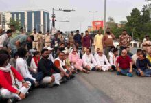 तेलीबांधा चौक पर सड़क हादसों के खिलाफ जोरदार प्रदर्शन, स्पीड ब्रेकर की मांग ने पकड़ा जोर –