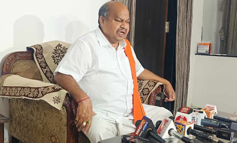 शिक्षकों के आंदोलन पर भाजपा विधायक पुरंदर मिश्रा का बयान: समानीकरण नीति को लेकर फैलाई जा रही भ्रांतियां, सरकार सभी वर्गों के हित में कर रही कार्य – शिक्षकों के आंदोलन पर भाजपा विधायक पुरंदर मिश्रा का बयान: समानीकरण नीति को लेकर फैलाई जा रही भ्रांतियां, सरकार सभी वर्गों के हित में कर रही कार्य –