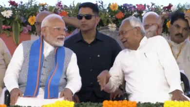 बिहार को 6 हज़ार करोड़ की सौगात देने सीवान पहुंचे PM मोदी, मुख्यमंत्री और डिप्टी सीएम ने किया जोरदार स्वागत