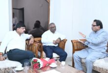 रायपुर में रेलवे अधिकारियों पर बरसे विधायक राजेश मूणत, बोले- ‘अटकाने, लटकाने और भटकाने’ की है नीति