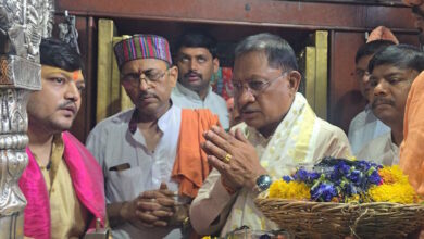 मुख्यमंत्री विष्णुदेव साय और मंत्रियों ने की ‘काशी के कोतवाल’ के दर्शन, राष्ट्र कल्याण की कामना