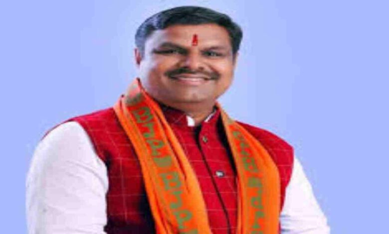 छत्तीसगढ़: दुर्ग विधायक गजेंद्र यादव बैडमिंटन खेलते हुए घायल, अस्पताल में भर्ती – छत्तीसगढ़: दुर्ग विधायक गजेंद्र यादव बैडमिंटन खेलते हुए घायल, अस्पताल में भर्ती –