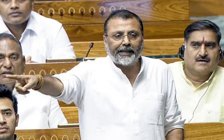 चिदंबरम के बयान पर निशिकांत दुबे का हमला: “कांग्रेस अब देशद्रोही संगठन बन गई है” चिदंबरम के बयान पर निशिकांत दुबे का हमला: “कांग्रेस अब देशद्रोही संगठन बन गई है”