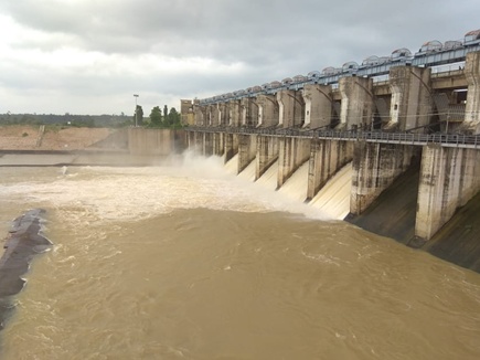 छत्तीसगढ़ के बांधों में चार दिनों की बारिश से 10% बढ़ा जलस्तर, कई लबालब छत्तीसगढ़ के बांधों में चार दिनों की बारिश से 10% बढ़ा जलस्तर, कई लबालब