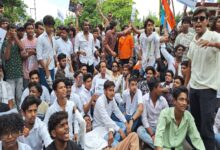 रायपुर: एनएसयूआई कार्यकर्ताओं ने घेरा स्वास्थ्य मंत्री का आवास, एफआईआर दर्ज