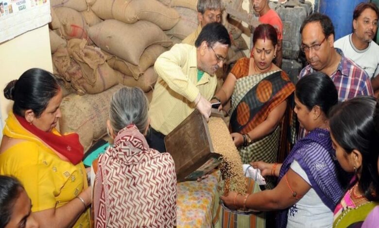 छत्तीसगढ़: तीन महीने का राशन अब 7 जुलाई तक मिलेगा, उपभोक्ताओं को मिली बड़ी राहत छत्तीसगढ़: तीन महीने का राशन अब 7 जुलाई तक मिलेगा, उपभोक्ताओं को मिली बड़ी राहत