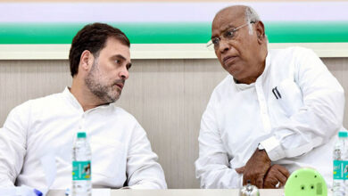 लाल किले के स्वतंत्रता दिवस समारोह में राहुल गांधी और खड़गे क्यों नहीं हुए शामिल?