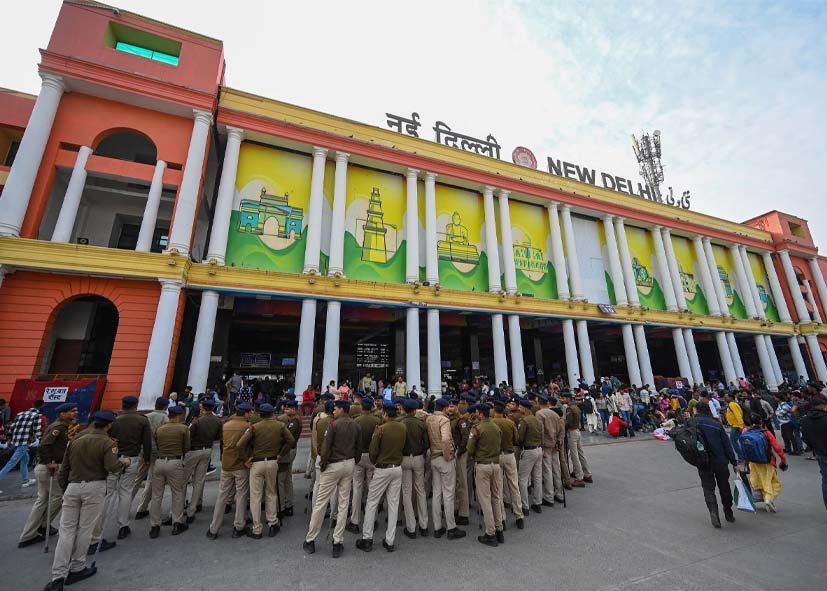 नई दिल्ली स्टेशन पुनर्विकास: पहाड़गंज साइड पर महीने भर रहेगा ट्रैफिक जाम, पुलिस ने जारी की एडवाइजरी